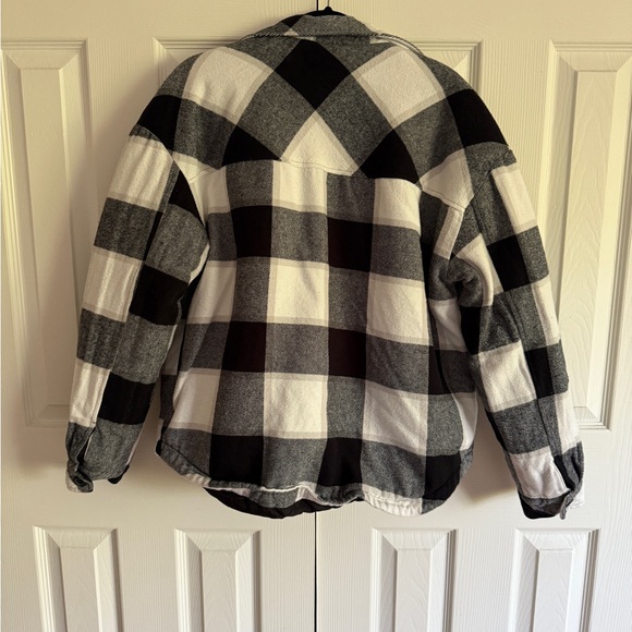 Aeropostale Black Quilted Jacket - Picture 5 of 5